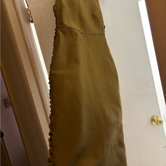 green bandage dress only worn 2x size is small closer to extra small - Picture 2 of 2